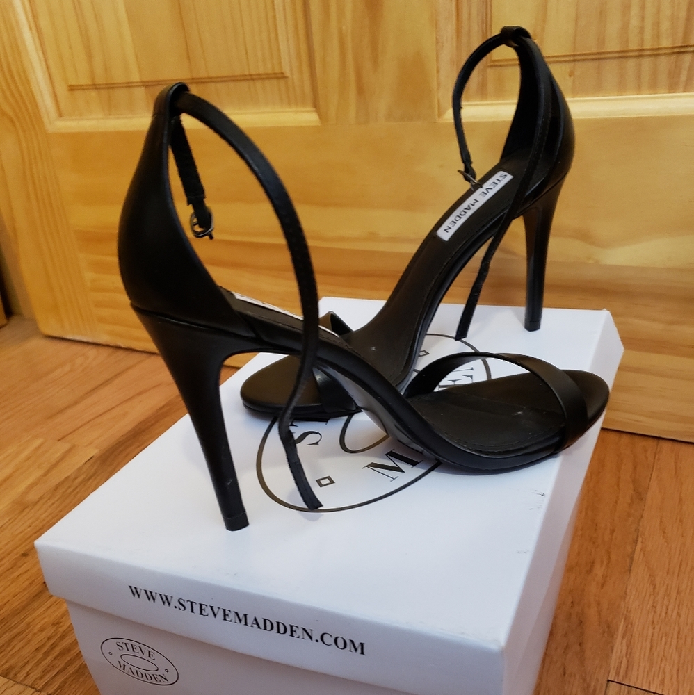 Steve Madden Stecy Heels (Size 7.5)